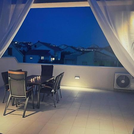 Olive Oasis Penthouse With Jacuzzi Lejlighed Zadar Eksteriør billede