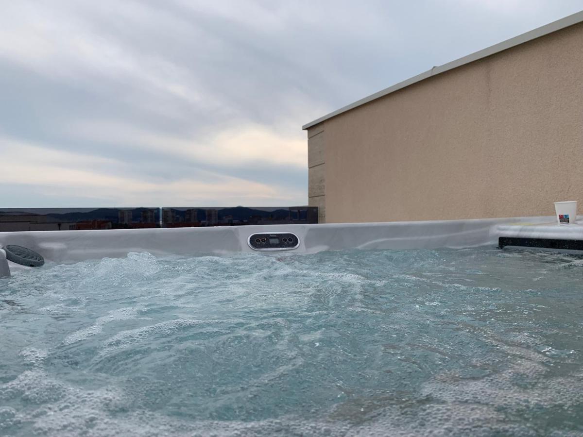 Olive Oasis Penthouse With Jacuzzi Lejlighed Zadar Eksteriør billede