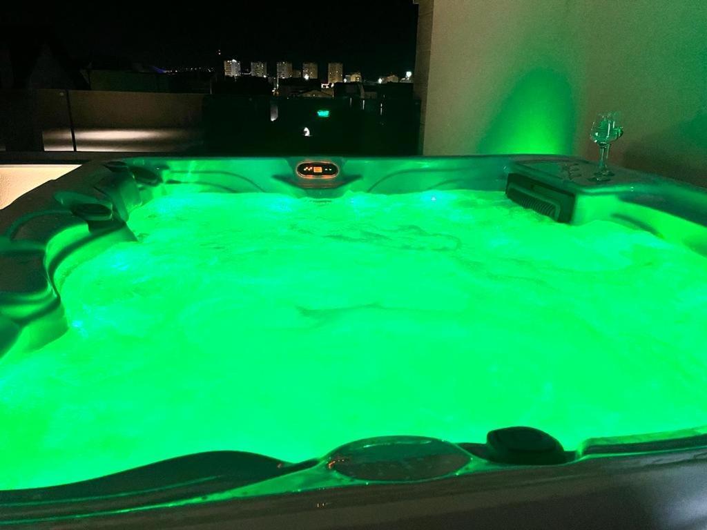 Olive Oasis Penthouse With Jacuzzi Lejlighed Zadar Eksteriør billede
