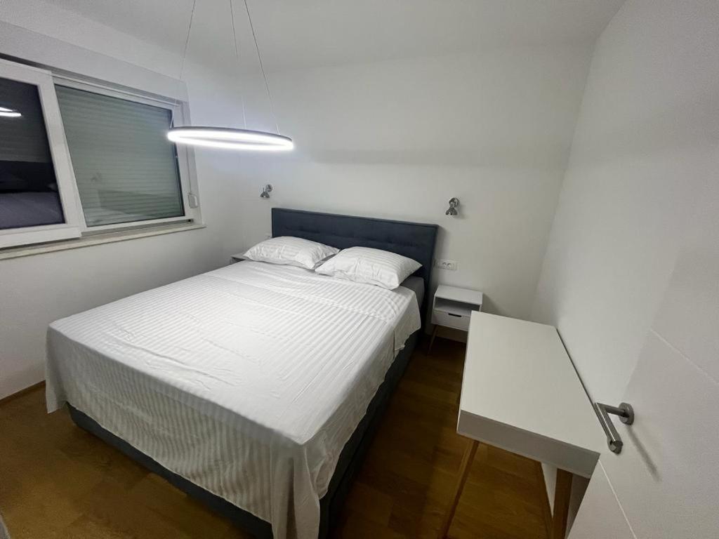 Olive Oasis Penthouse With Jacuzzi Lejlighed Zadar Eksteriør billede